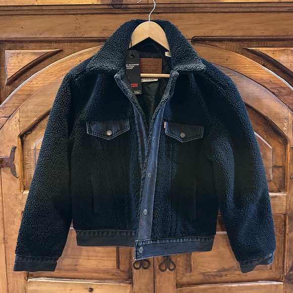 Levi's Black Sherpa Jacket - Picture 1 of 6